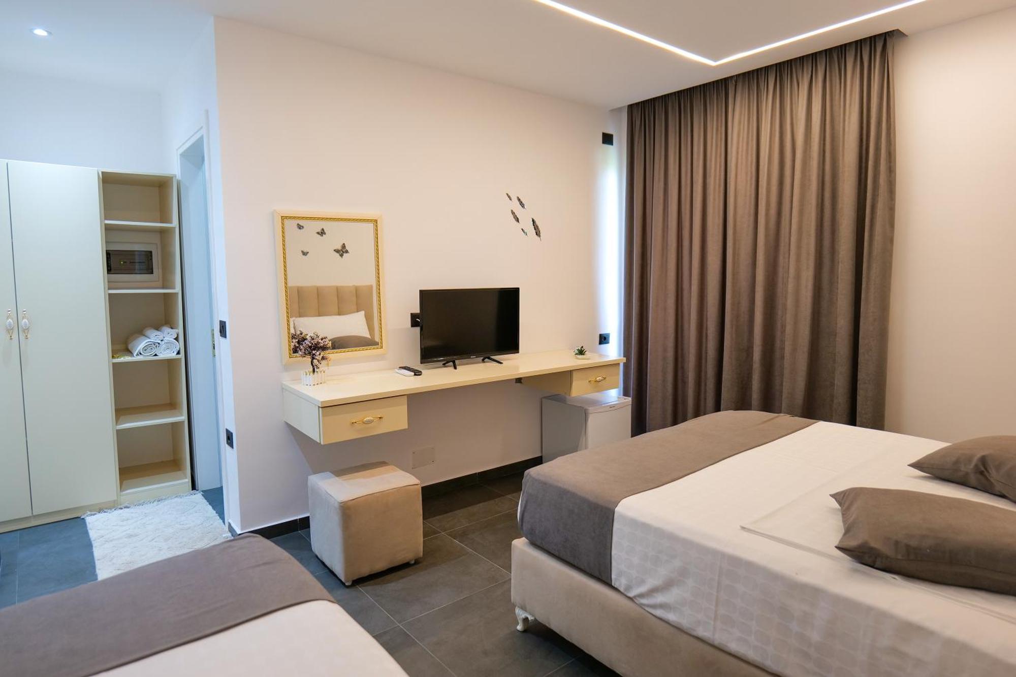 Hotel Celaj Avlonya Dış mekan fotoğraf