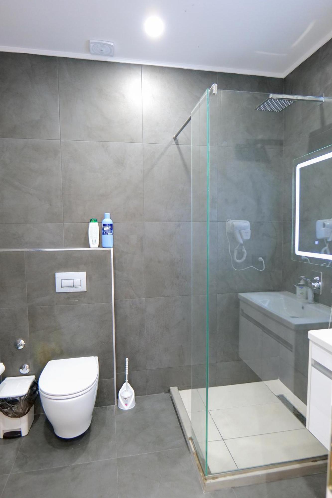 Hotel Celaj Avlonya Dış mekan fotoğraf